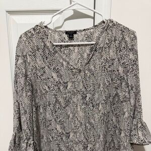 Ann Taylor Factory v neck blouse